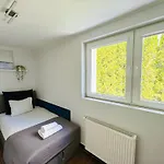 酒店 Goscinne Przy Molo 格丁尼亚