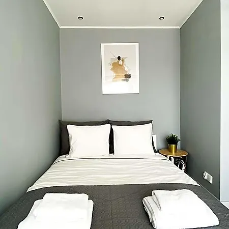 Goscinne Przy Molo Hotel