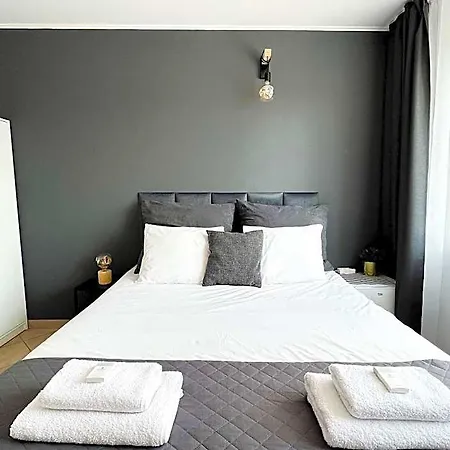 Goscinne Przy Molo Hotel