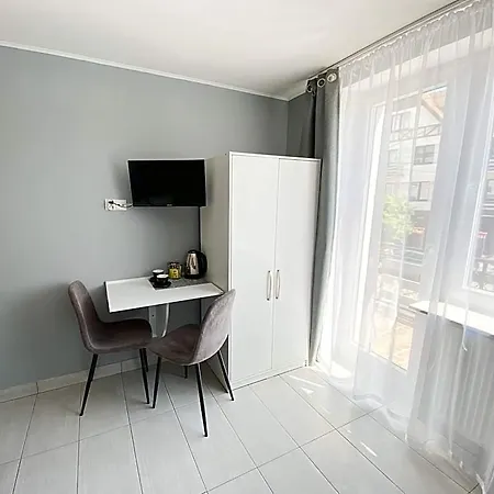 Hotel Goscinne Przy Molo *